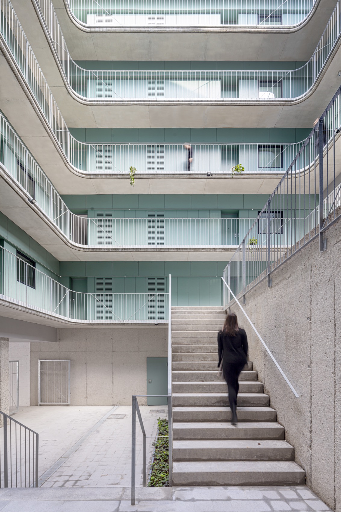 31 SOCIAL HOUSING