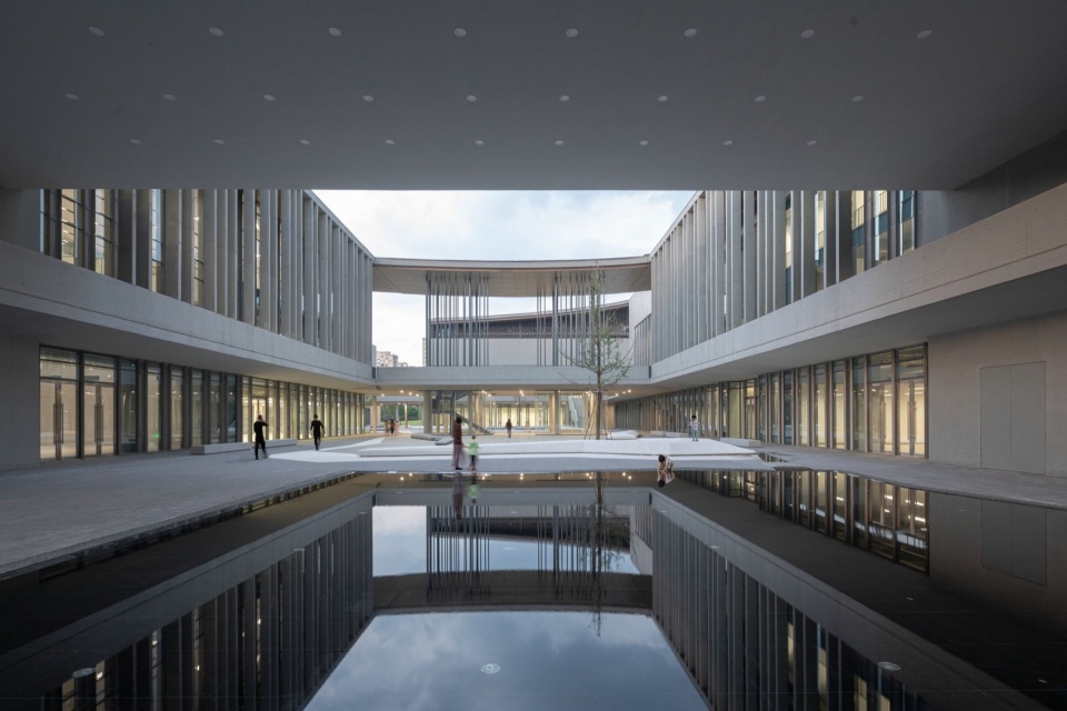 Jiangshan Cultural and Art Center by gad