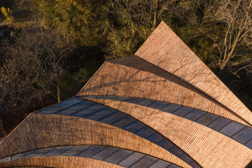 carpenters home by primary architects