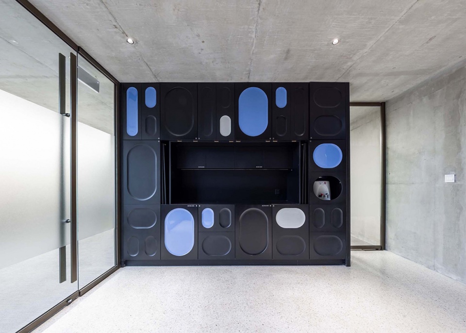 concrete flakes by g8a architecture urban planning