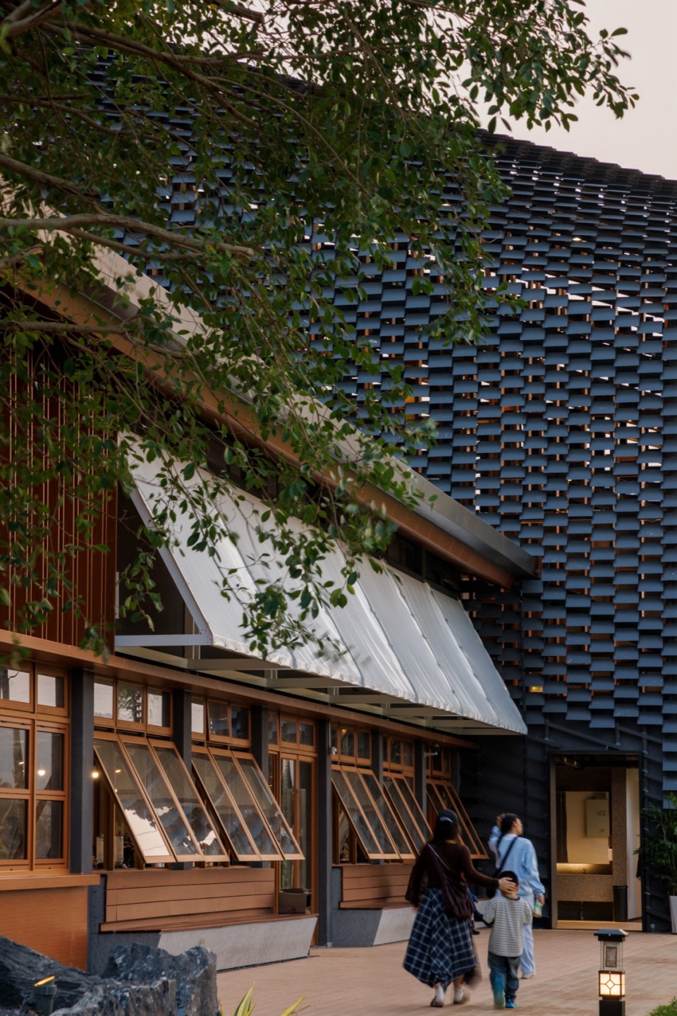 Grain Silo Restaurant Zhuhaishirong Caolang Rice Dream Ecological Park