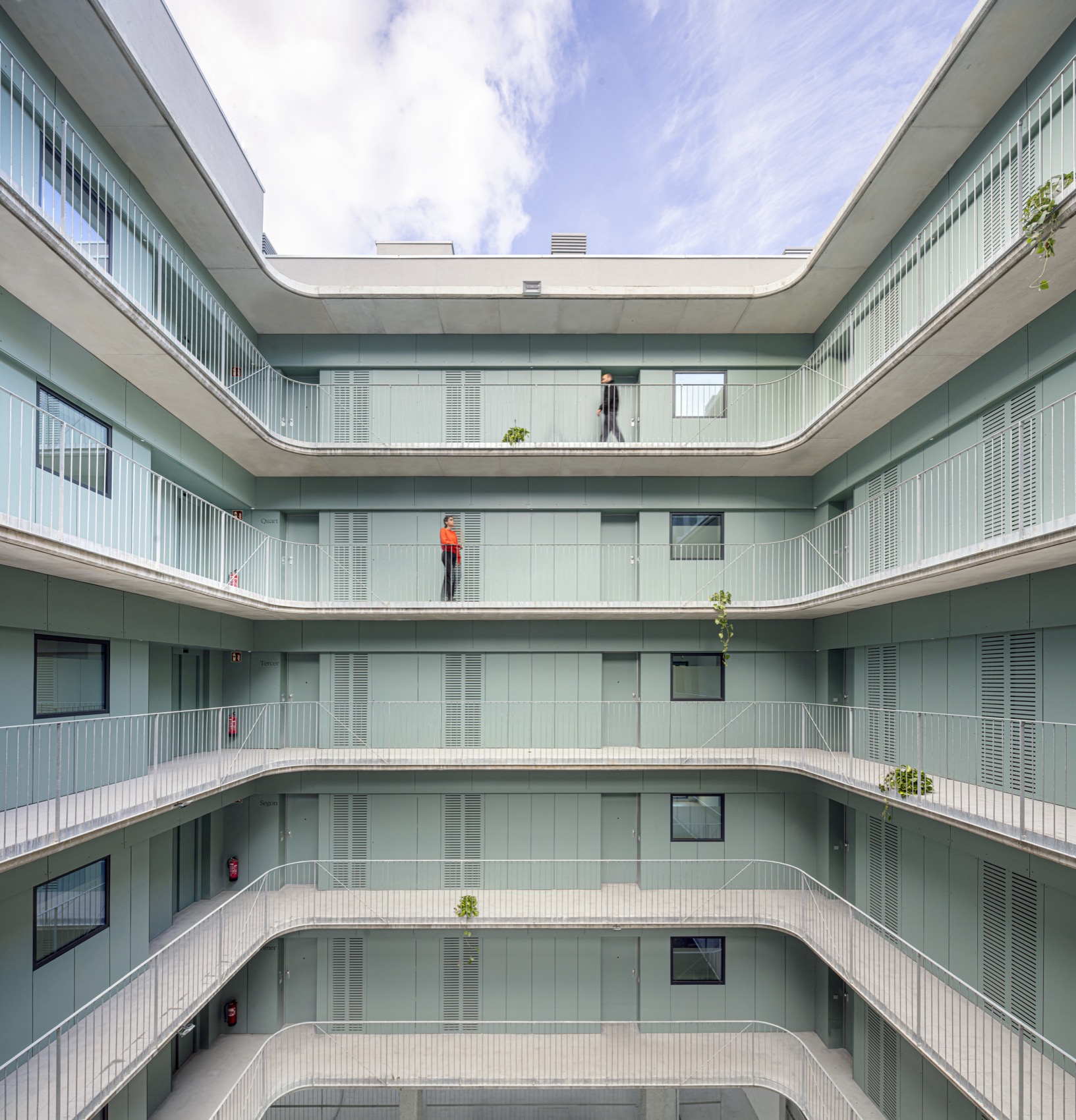 31 SOCIAL HOUSING