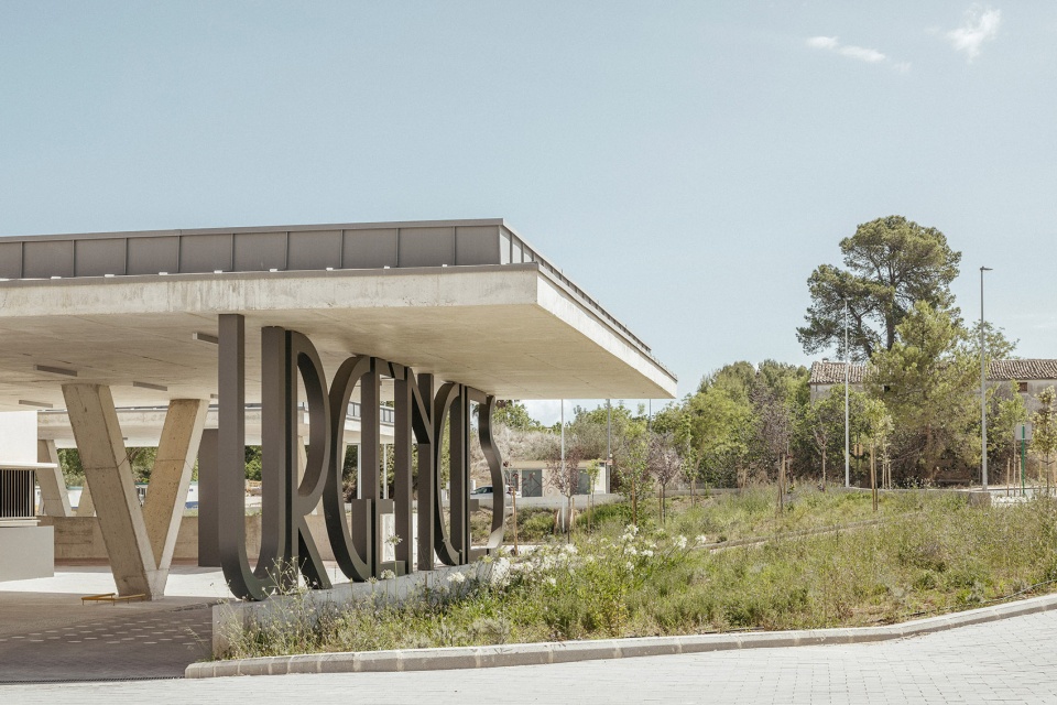 new ontinyent hospital by contell martinez arquitectos