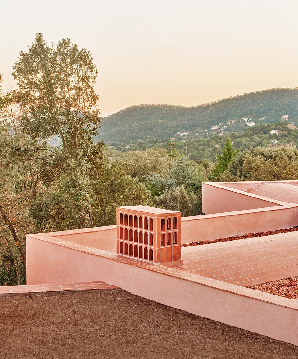 casa sota la mola by twobo arquitectura
