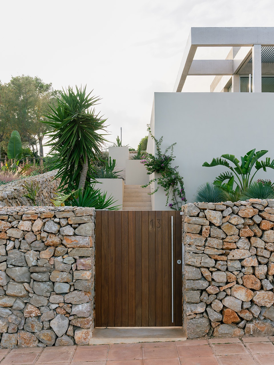 grid house by nomo studio