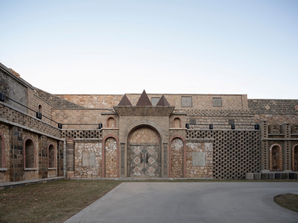 yungang grottoes culture heritage conservation center by do union