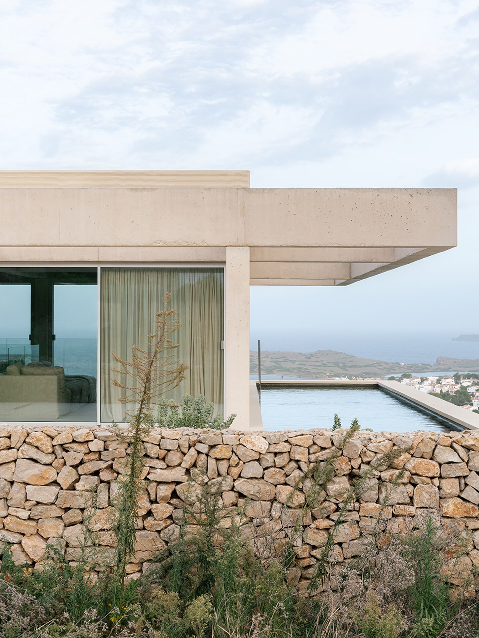 grid house by nomo studio