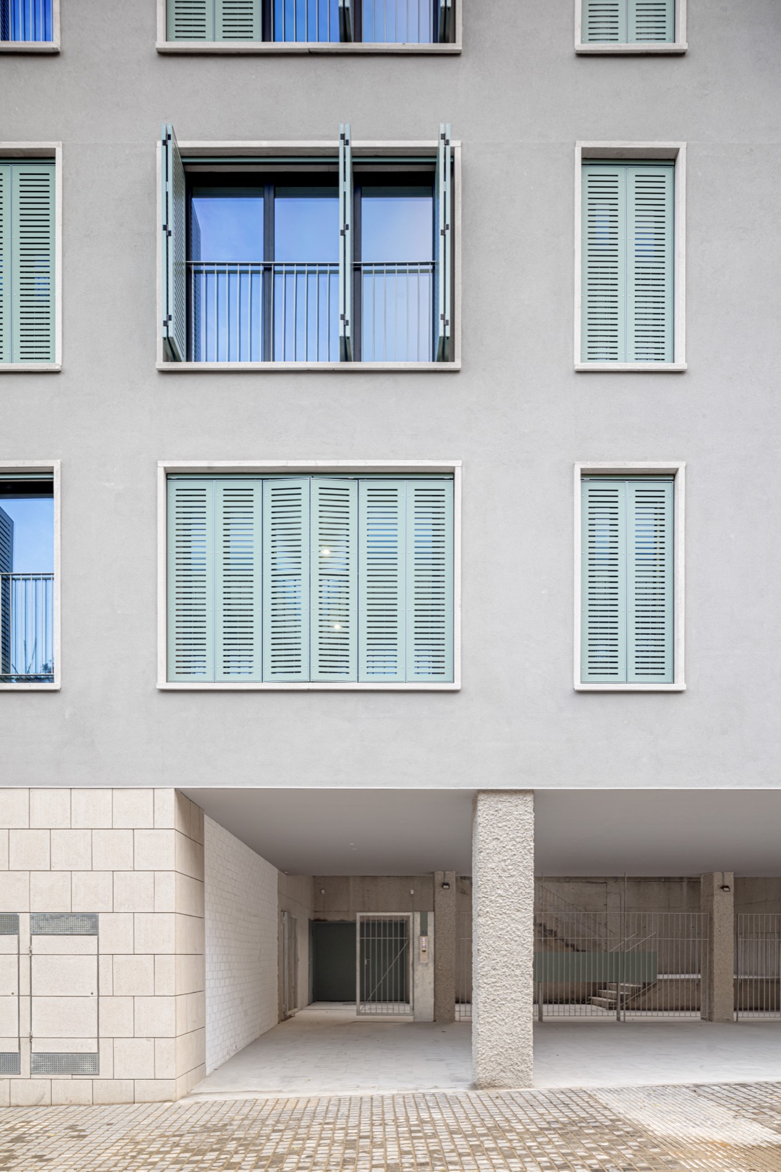 31 SOCIAL HOUSING