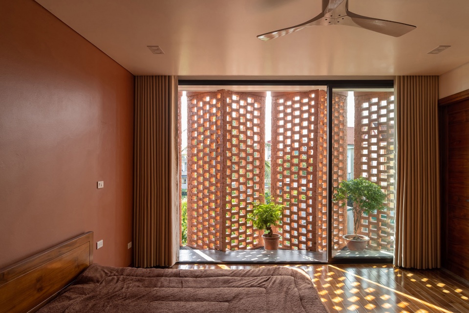 CUBE Creative Usage of Bricks Earth