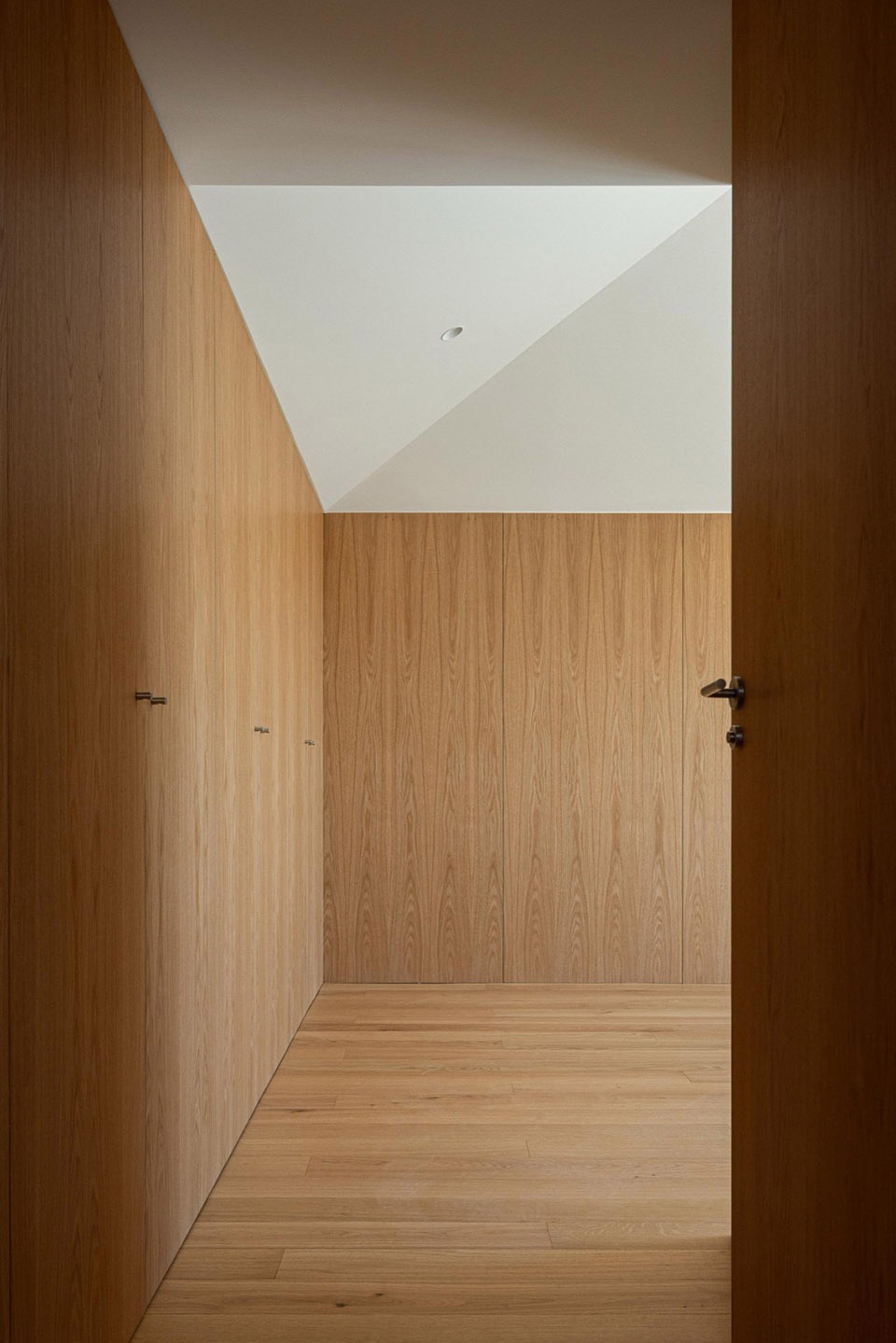 Edifício De Habitacao Multifamiliar Hintze Ribeiro By Helder Da Rocha Arquitectos