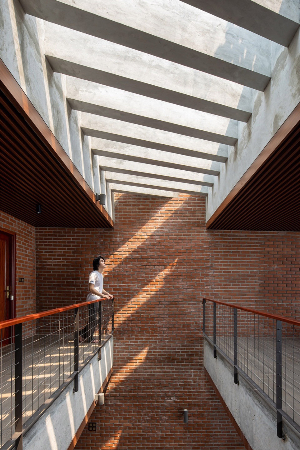 TROPICAL FLOW by HP Architects