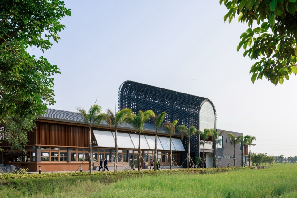 Grain Silo Restaurant Zhuhaishirong Caolang Rice Dream Ecological Park