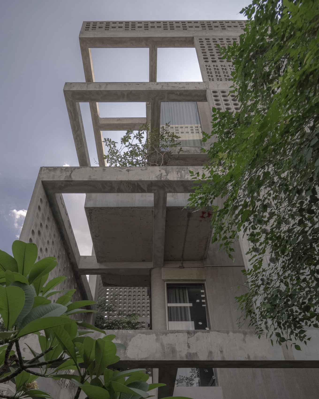 Sailom House
