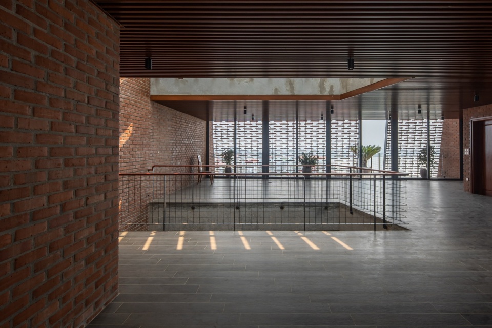 TROPICAL FLOW by HP Architects