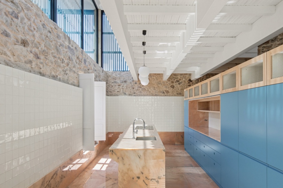CERDEIRAS HOUSE HOTEL by Tiago do Vale Architects