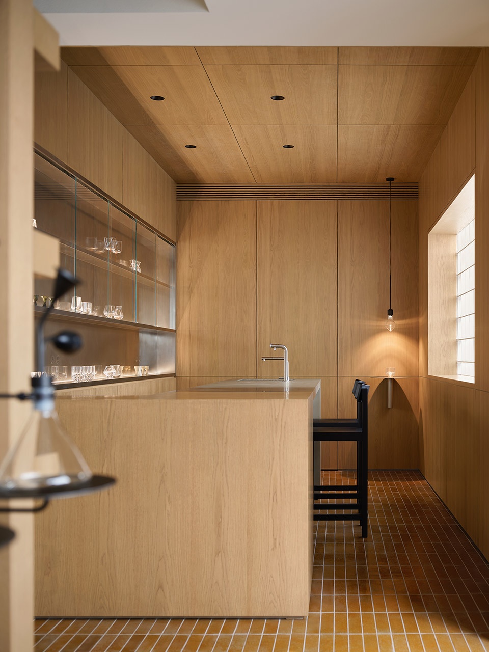 liangmu shanghai flagship store by flip studio