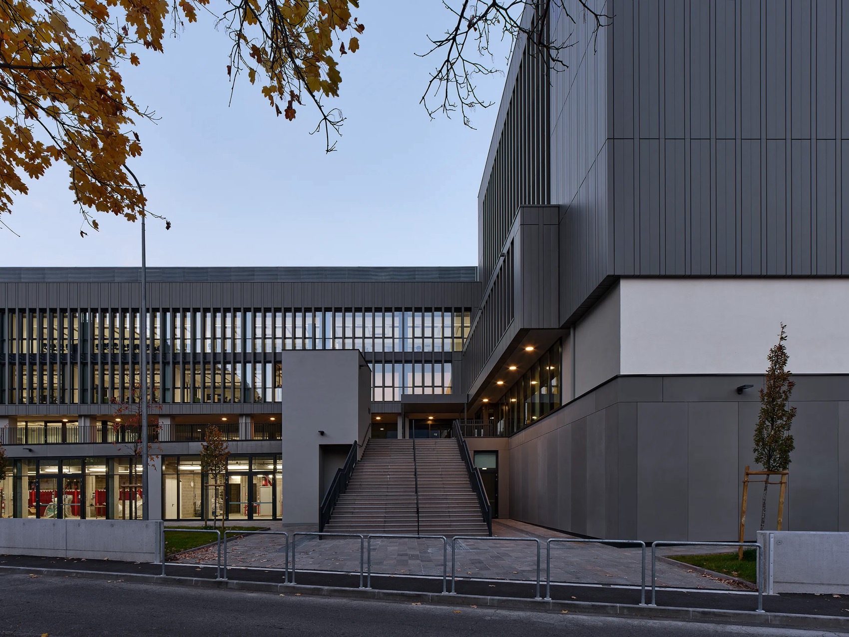 Marconi Levinas school