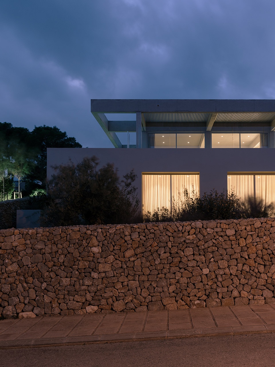 grid house by nomo studio