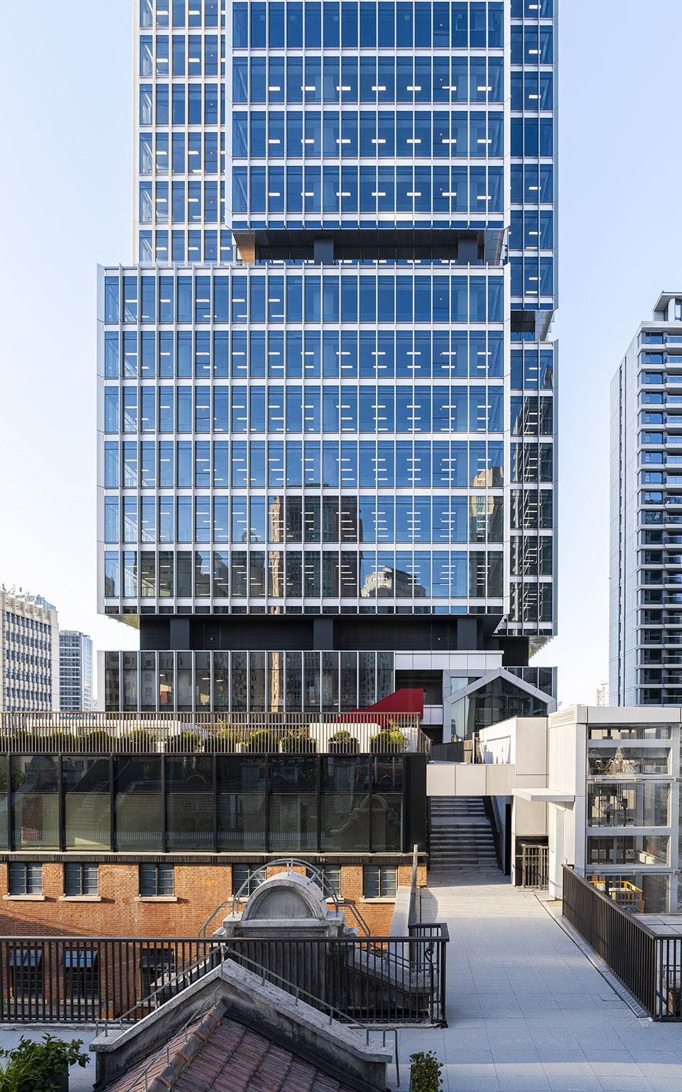 the jic jingan center by nikken sekkei