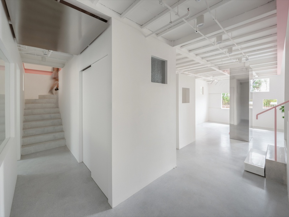 apelron contemporary by aether architects archigress