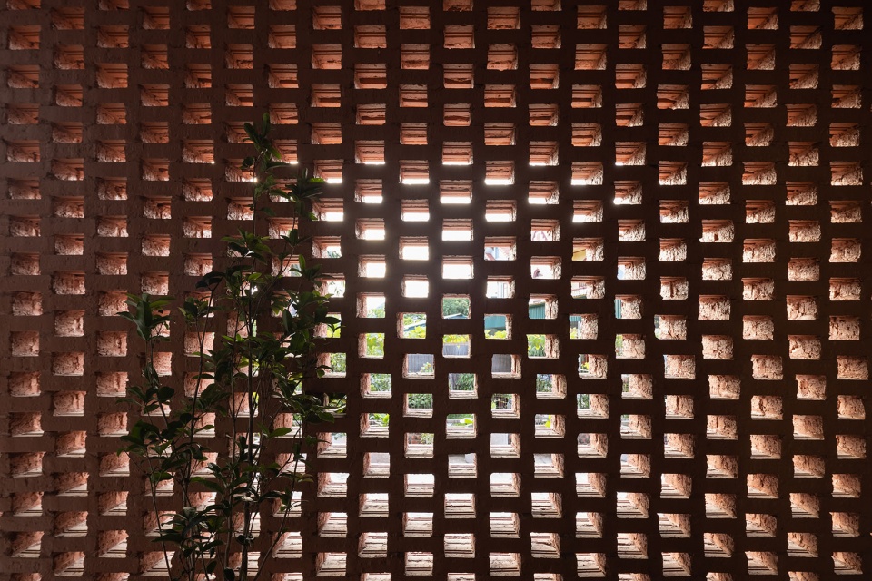 CUBE Creative Usage of Bricks Earth