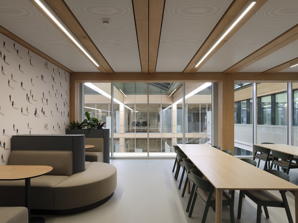 i8 office building by c f moller architects
