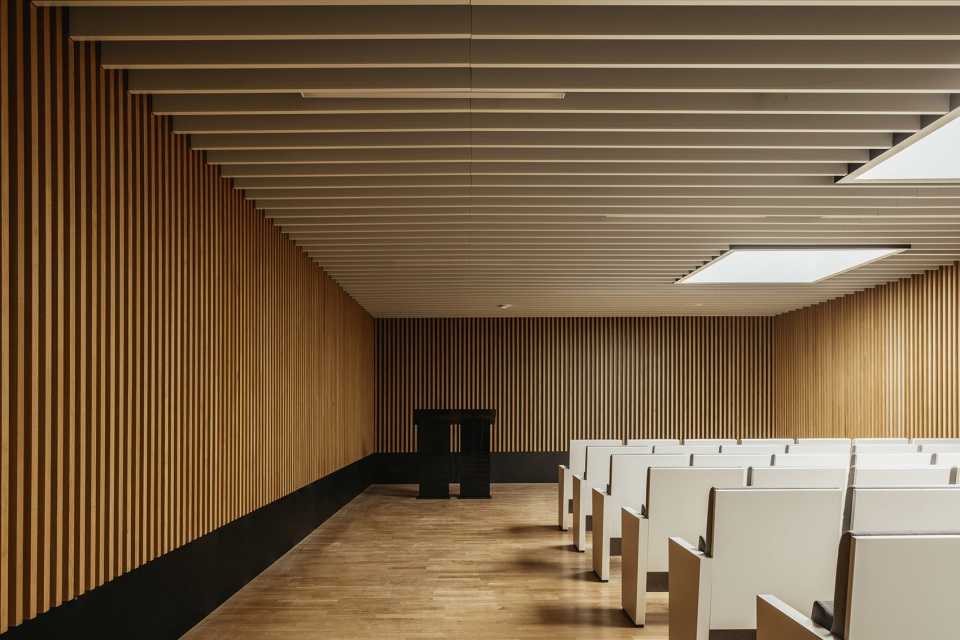 new ontinyent hospital by contell martinez arquitectos