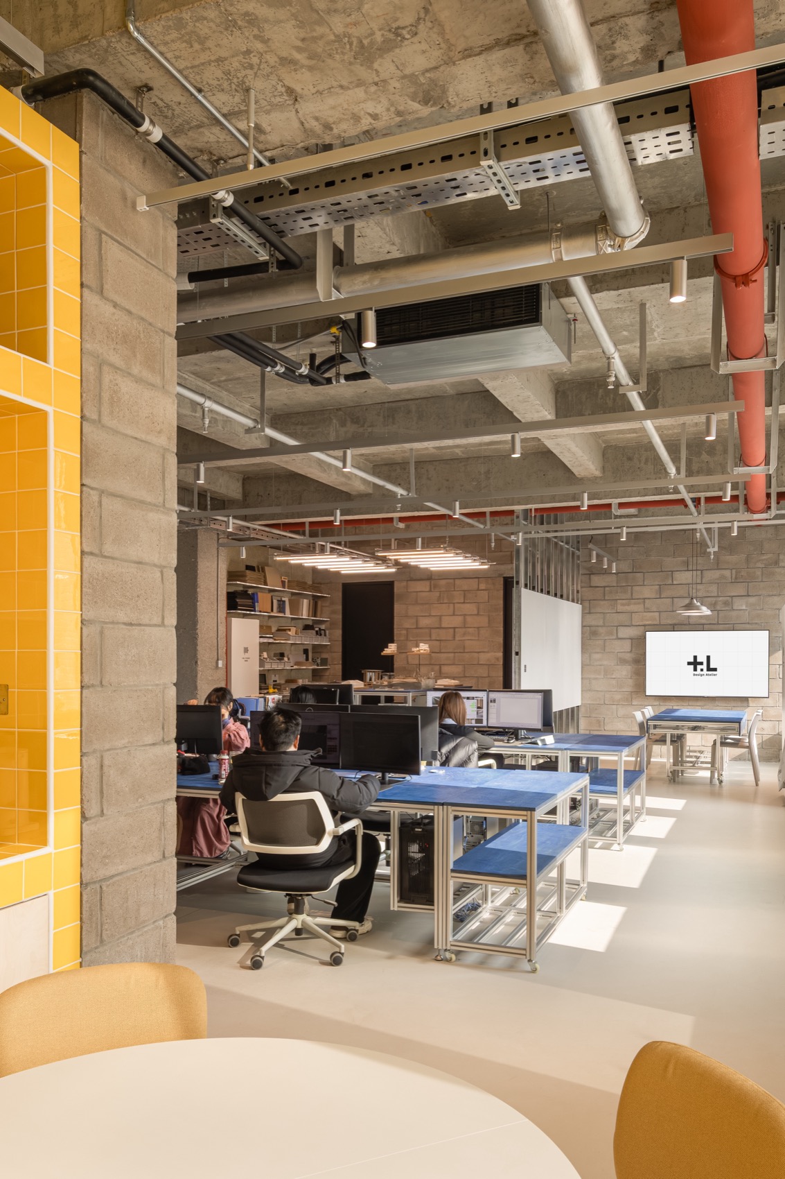 Studio Office