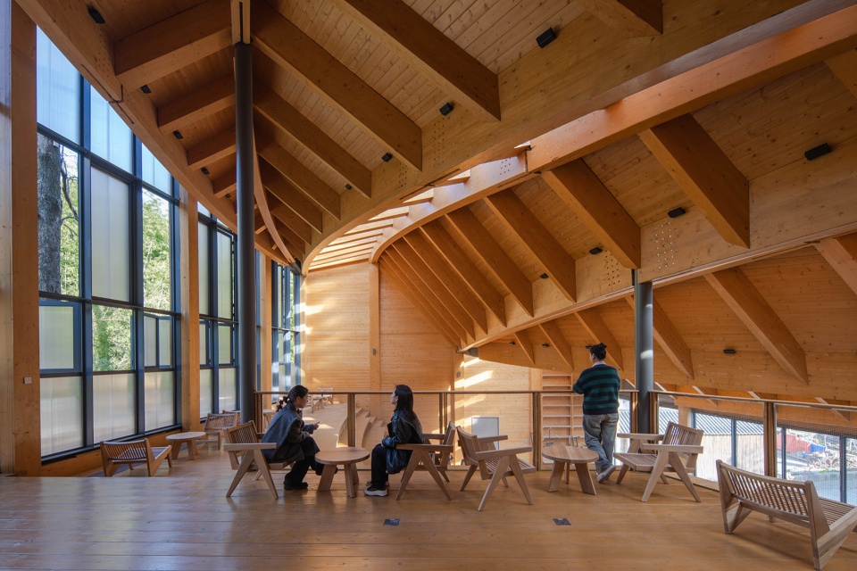 carpenters home by primary architects