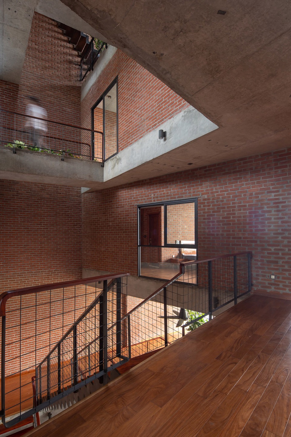 TROPICAL FLOW by HP Architects