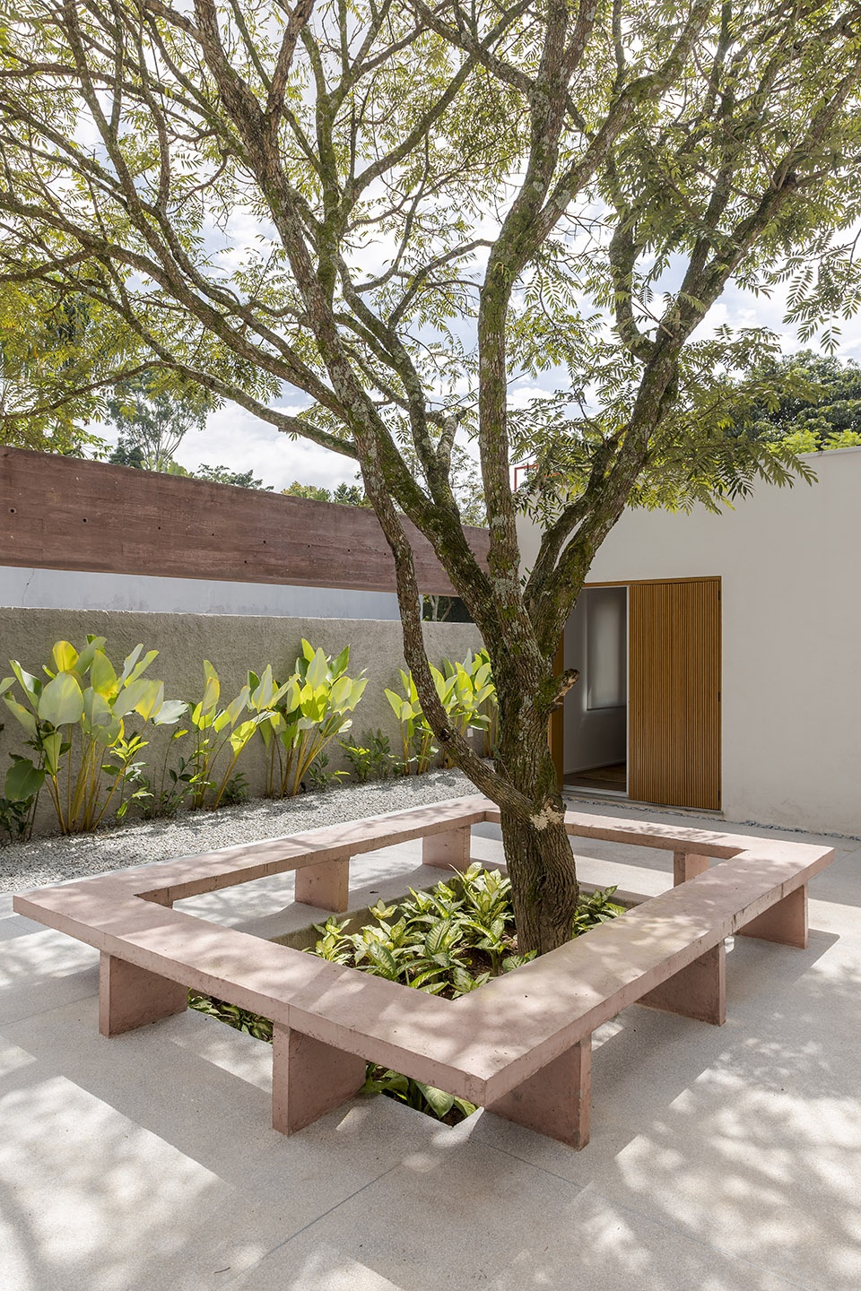 casa bosque by rawi arquitetura
