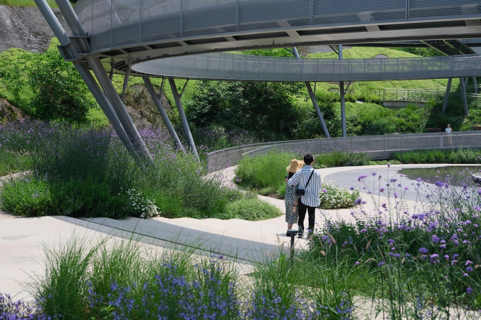 chongqing luxerivers green heart park by chongqing tianhua horticulture