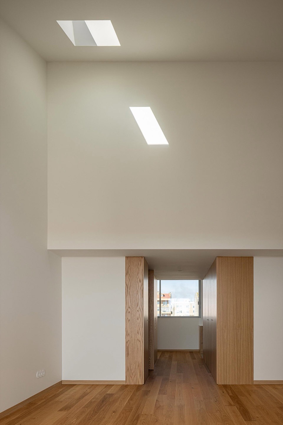 Edifício De Habitacao Multifamiliar Hintze Ribeiro By Helder Da Rocha Arquitectos