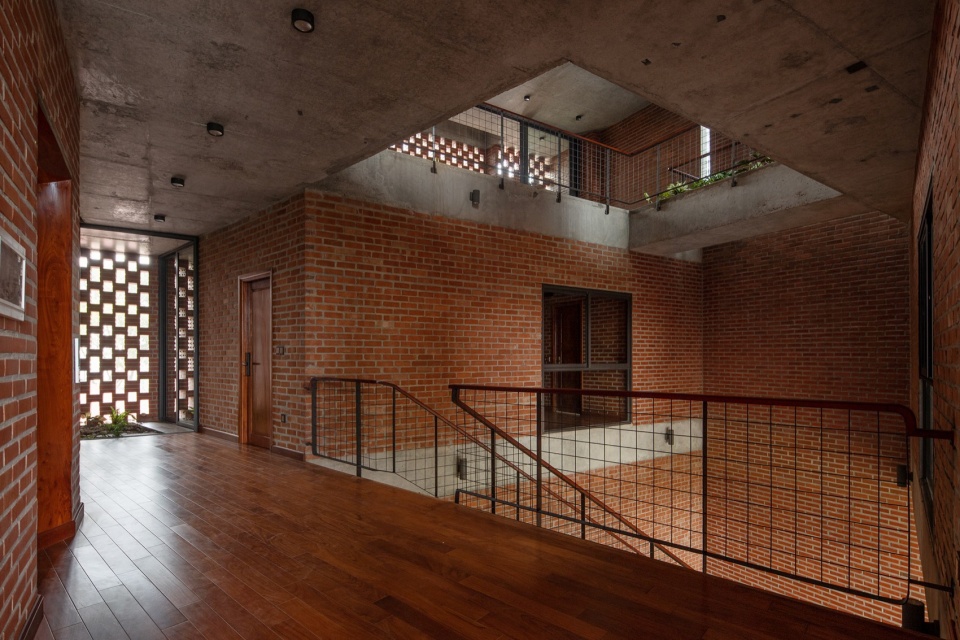 TROPICAL FLOW by HP Architects