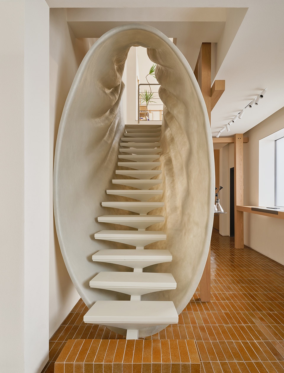liangmu shanghai flagship store by flip studio