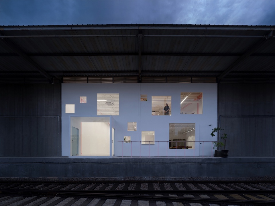 apelron contemporary by aether architects archigress