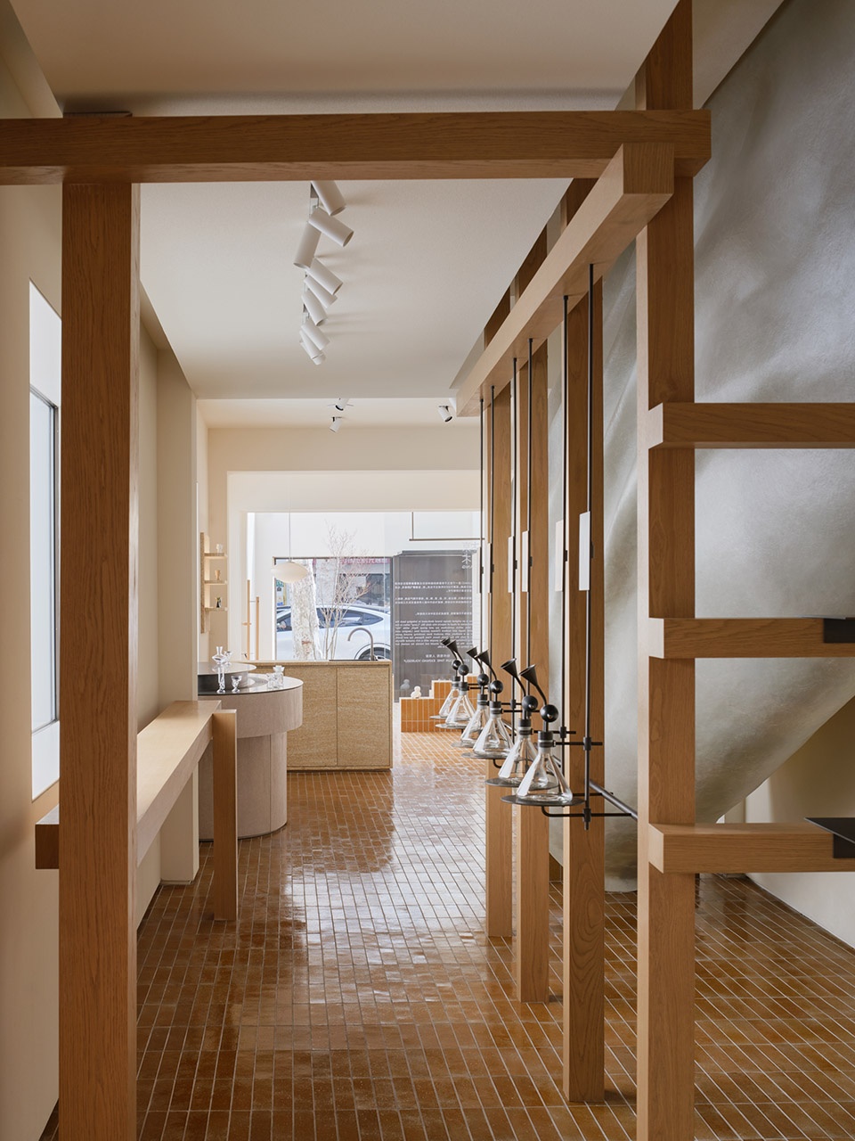 liangmu shanghai flagship store by flip studio