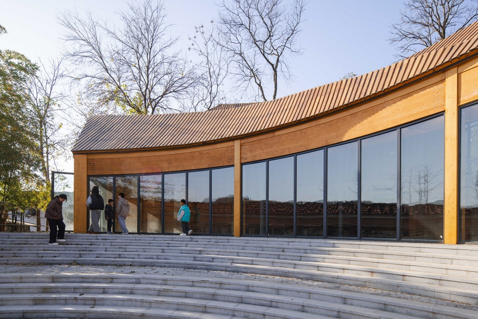 carpenters home by primary architects