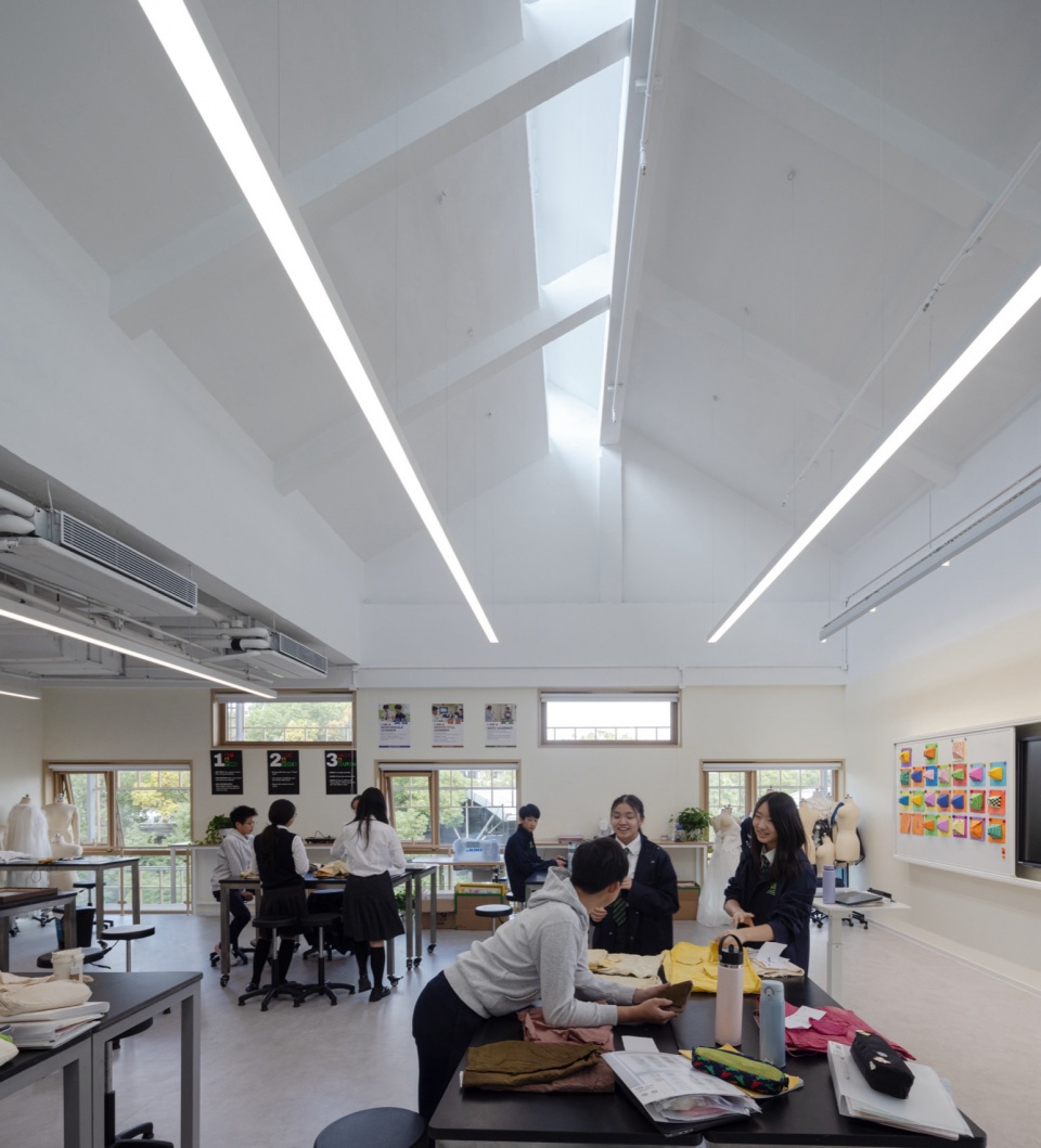 Anna Pao Sohmen Centre at Shanghai YK Pao School by Scenic Architecture Office