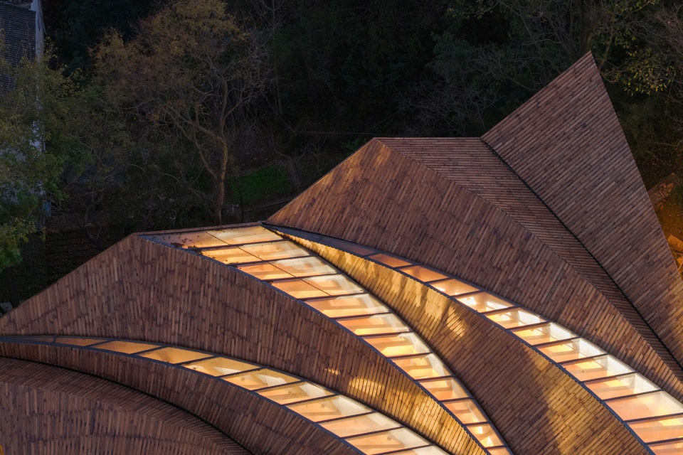 carpenters home by primary architects