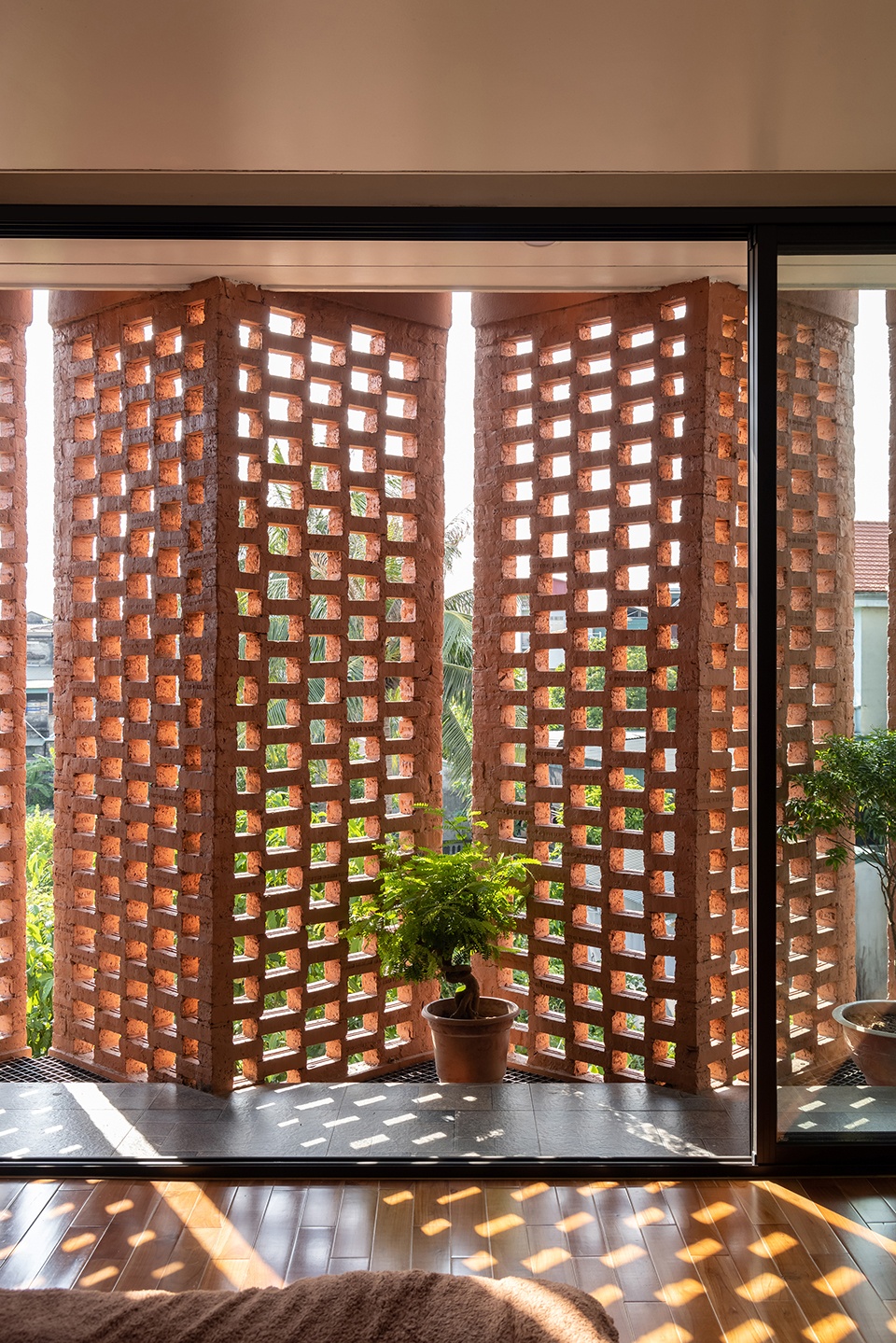 CUBE Creative Usage of Bricks Earth