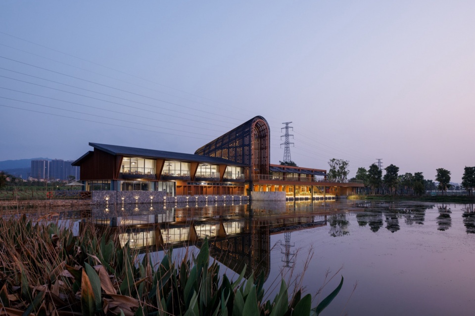 Grain Silo Restaurant Zhuhaishirong Caolang Rice Dream Ecological Park