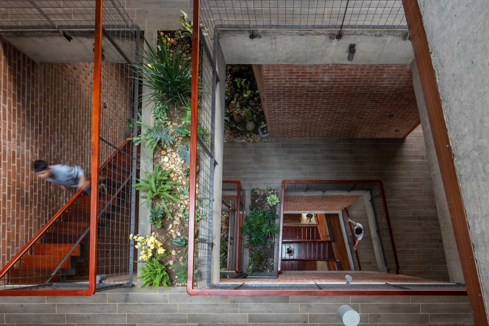 TROPICAL FLOW by HP Architects