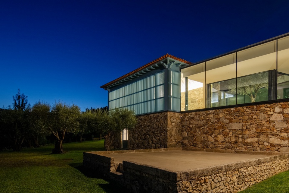 CERDEIRAS HOUSE HOTEL by Tiago do Vale Architects