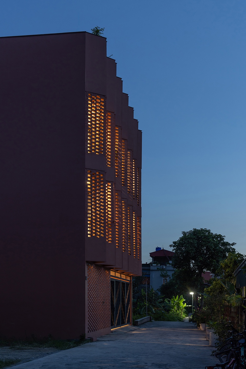CUBE Creative Usage of Bricks Earth