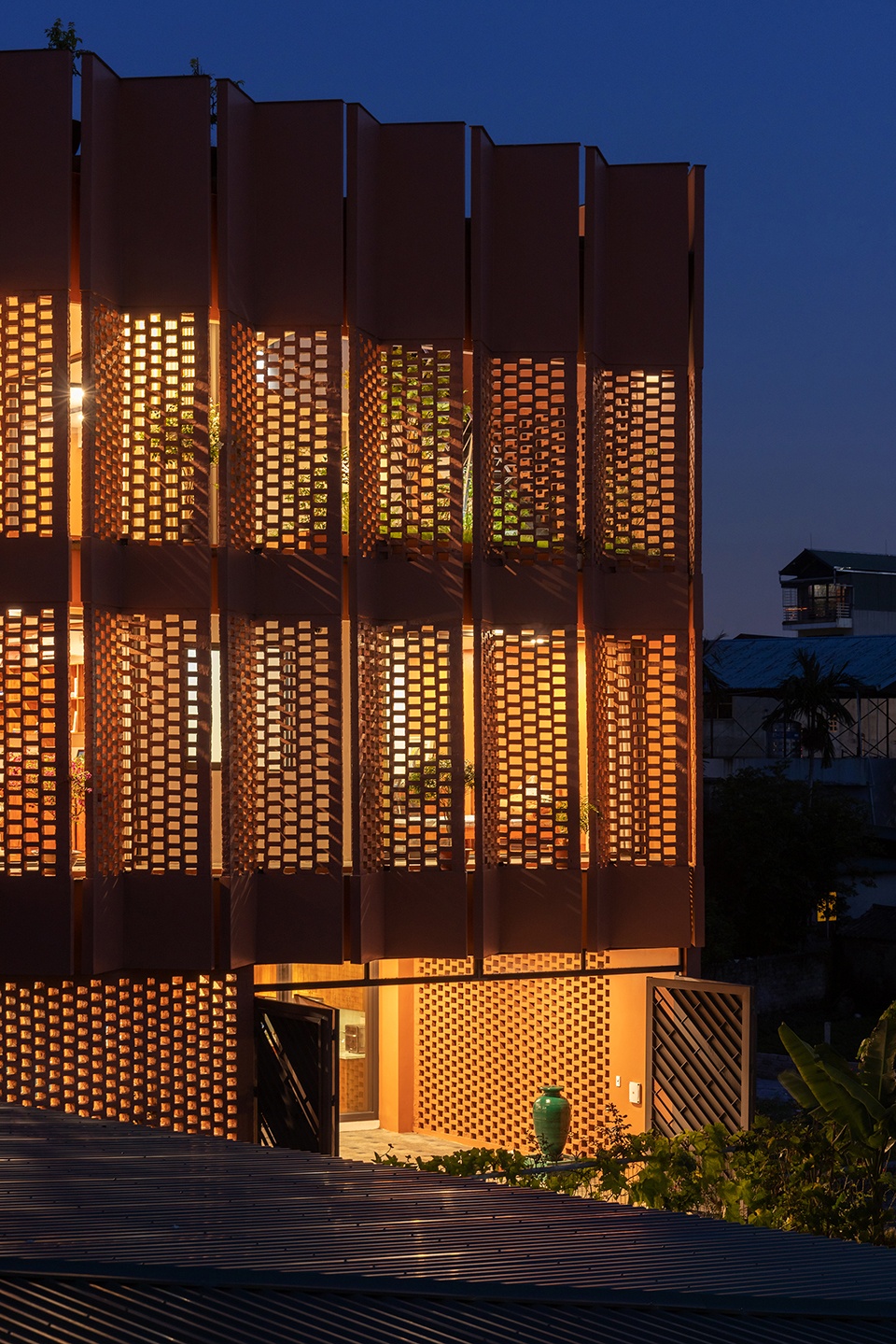 CUBE Creative Usage of Bricks Earth