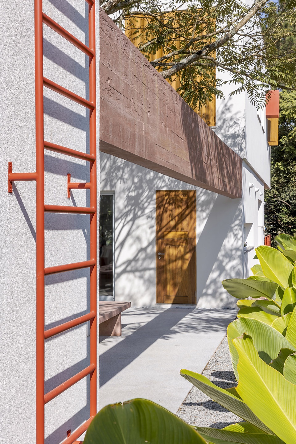 casa bosque by rawi arquitetura