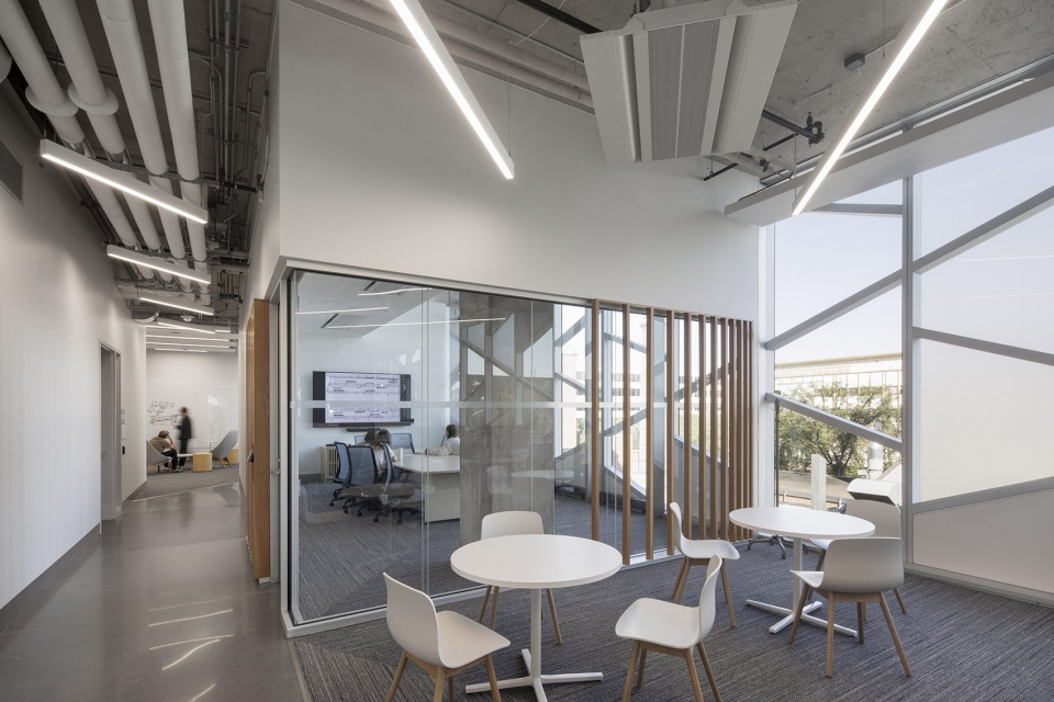university of alberta commons by zeidler architecture