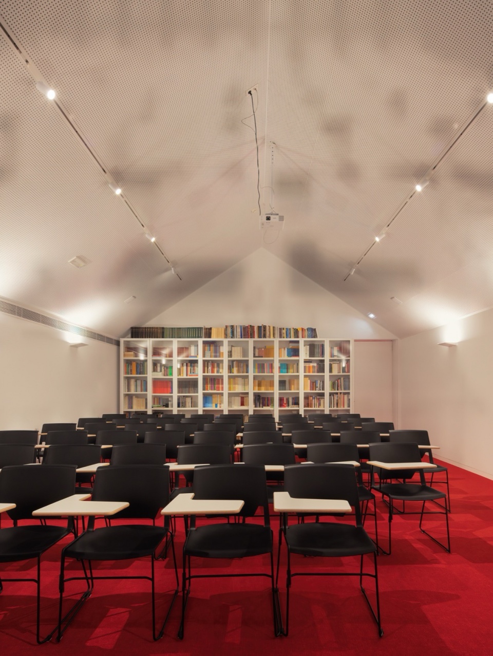 Vila do Bispo Museum by spaceworkers