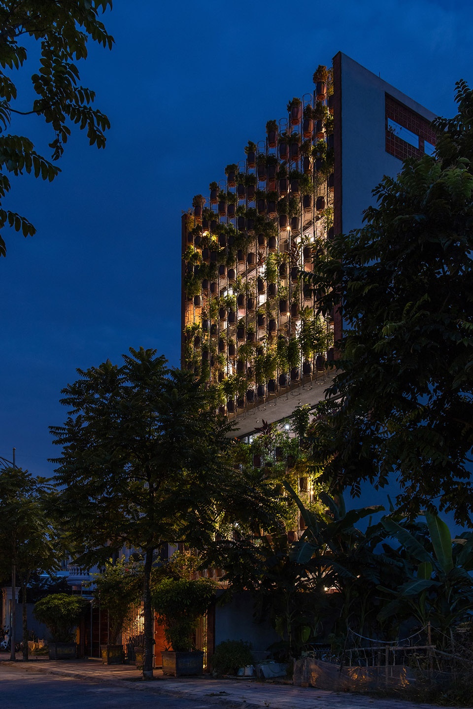Flying Vegetation